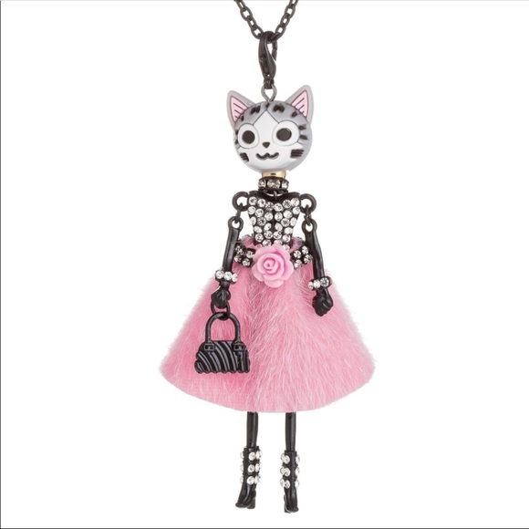 Adorable & Detailed Crystal Pink Cat Necklace - Picture 2 of 4